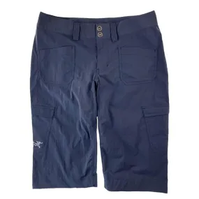 Arcteryx logo short woman’s W28