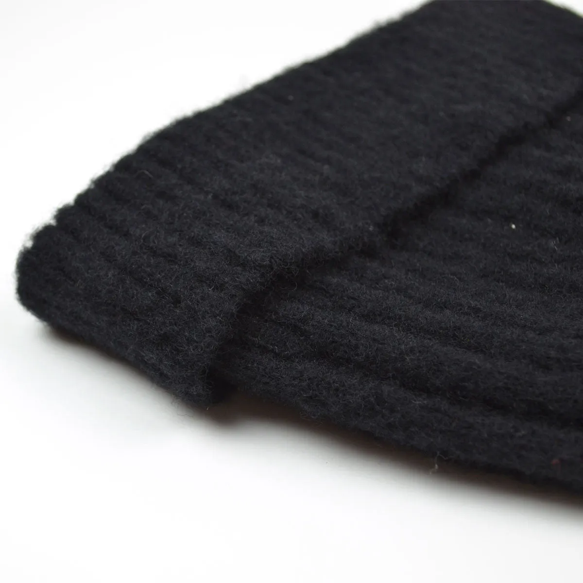 cableami - Shaggy Dog Beanie - Black