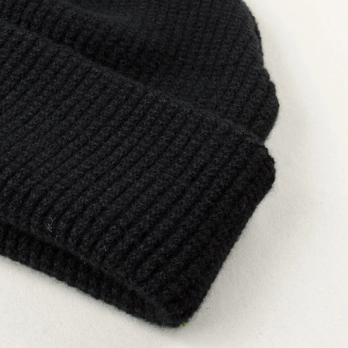 Luxury Black Waffle Beanie - 30% Cashmere Blend for Ultimate Warmth and Comfort