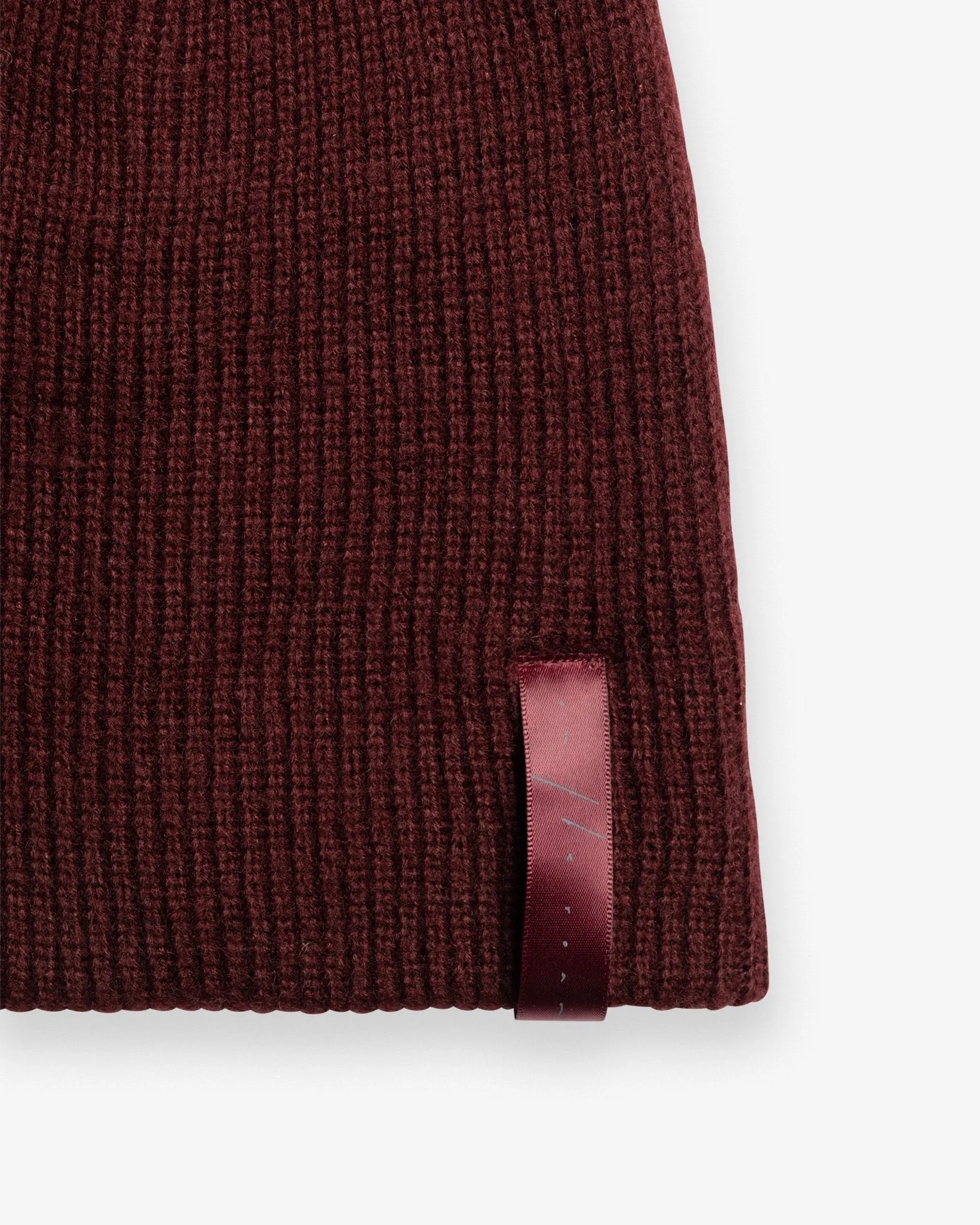 On The Roam Beanie - Oxblood Red