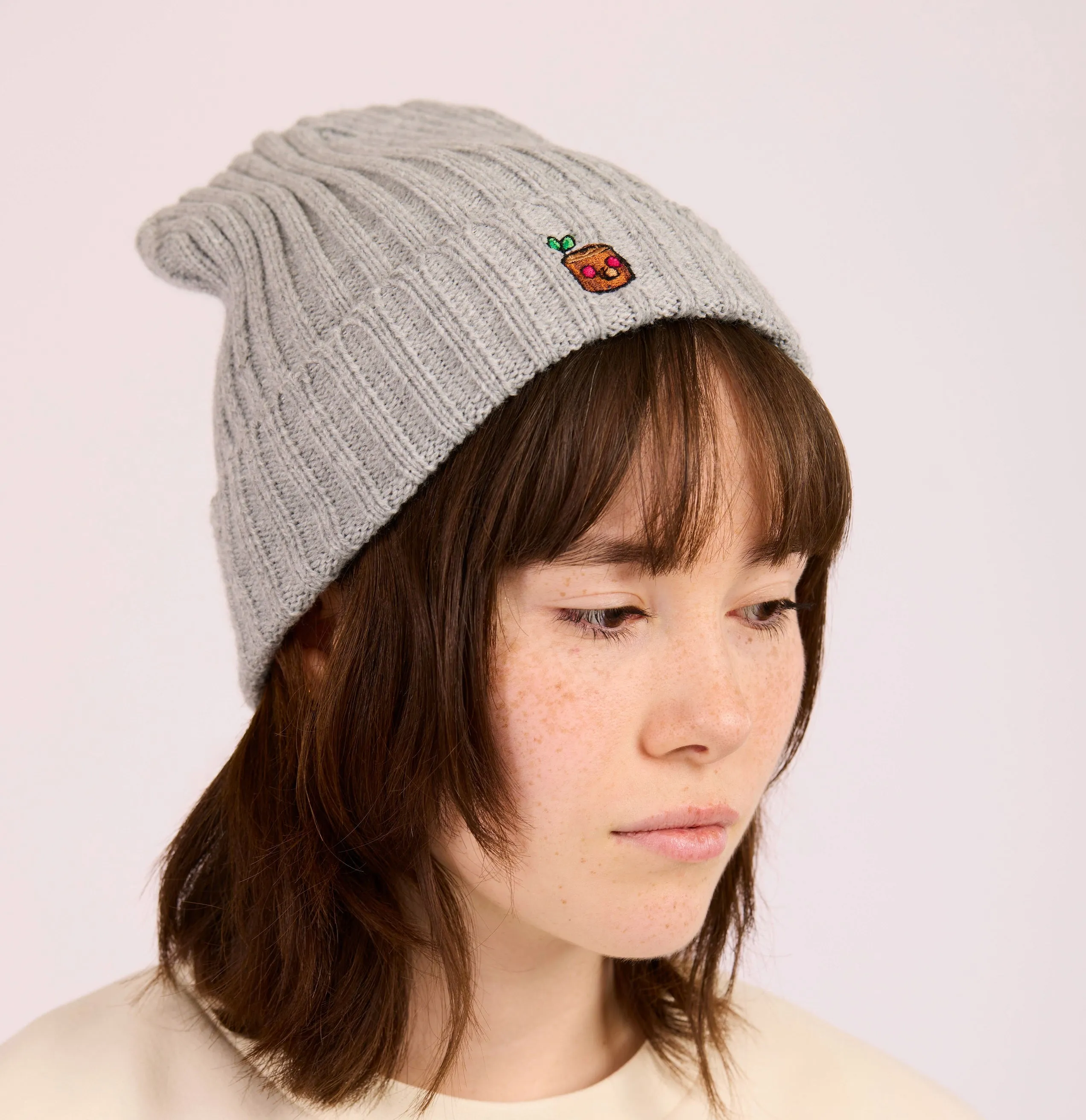 TEKKEN - 'Mokujin' Small Logo Embroidered Beanie - Grey